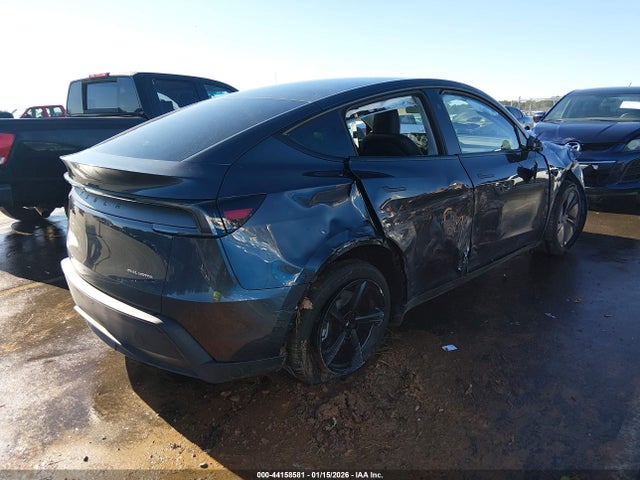 Продажа на аукционе авто 2026 Tesla Model Y Long Range Launch Series/premium All-wheel Drive, vin: 7SAYGDEE5TA412625, номер лота: 44158581