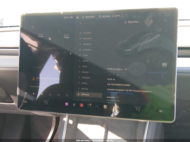 Продажа на аукционе авто 2026 Tesla Model Y Long Range Launch Series/premium All-wheel Drive, vin: 7SAYGDEE5TA412625, номер лота: 44158581