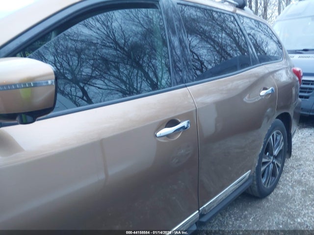 2017 Nissan Pathfinder Platinum მანქანა იყიდება აუქციონზე, vin: 5N1DR2MM3HC612540, აუქციონის ნომერი: 44158584