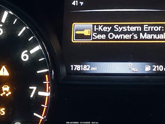 2017 Nissan Pathfinder Platinum მანქანა იყიდება აუქციონზე, vin: 5N1DR2MM3HC612540, აუქციონის ნომერი: 44158584