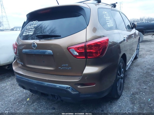 2017 Nissan Pathfinder Platinum მანქანა იყიდება აუქციონზე, vin: 5N1DR2MM3HC612540, აუქციონის ნომერი: 44158584