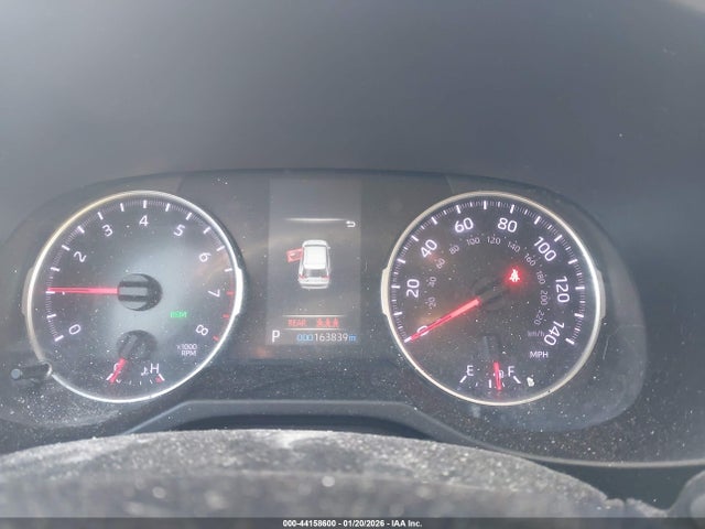 2T3G1RFV4KW023718 Toyota RAV4 LE