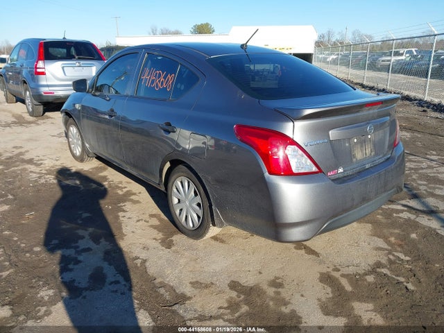 3N1CN7APXJL855105 Nissan Versa 1.6 S+