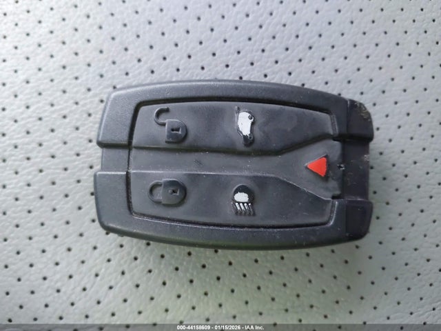 2010 LAND ROVER LR2 SALFP2BN8AH203062 Photo 10