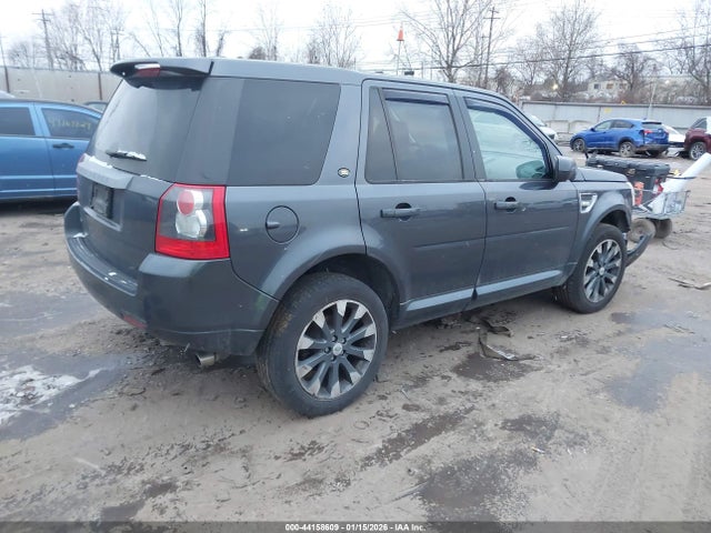 2010 LAND ROVER LR2 SALFP2BN8AH203062 Photo 3