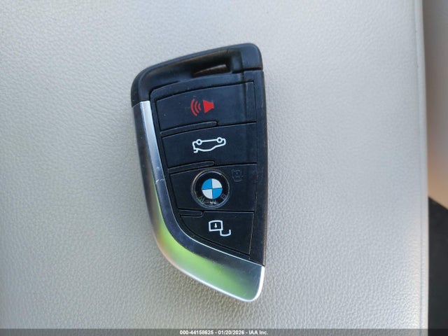 2022 BMW 3 SERIES 3MW5P7J01N8C56859 Photo 10