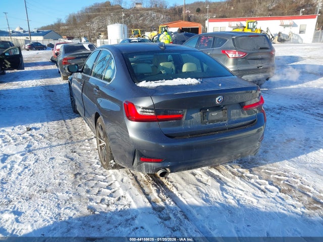 2022 BMW 3 SERIES 3MW5P7J01N8C56859 Photo 2