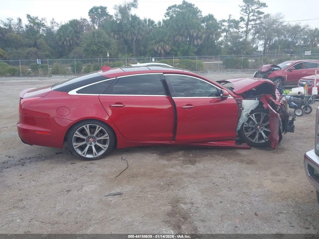 Продажа на аукционе авто 2016 Jaguar Xj Xjl Portfolio, vin: SAJWJ2GD4G8V96867, номер лота: 44158639
