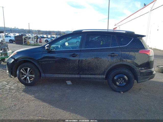 Toyota Rav4 Xle 2017 2T3RFREV0HW653806 Image 15