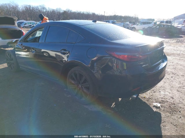 2018 MAZDA MAZDA6 JM1GL1WY9J1309583 Photo 2