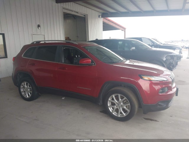 1C4PJLCB1HW644402 Jeep Cherokee Latitude Fwd