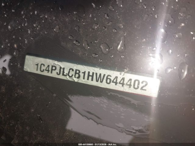 2017 JEEP CHEROKEE 1C4PJLCB1HW644402 Photo 8