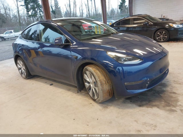 2023 TESLA MODEL Y 7SAYGAEE3PF810794 Photo 0