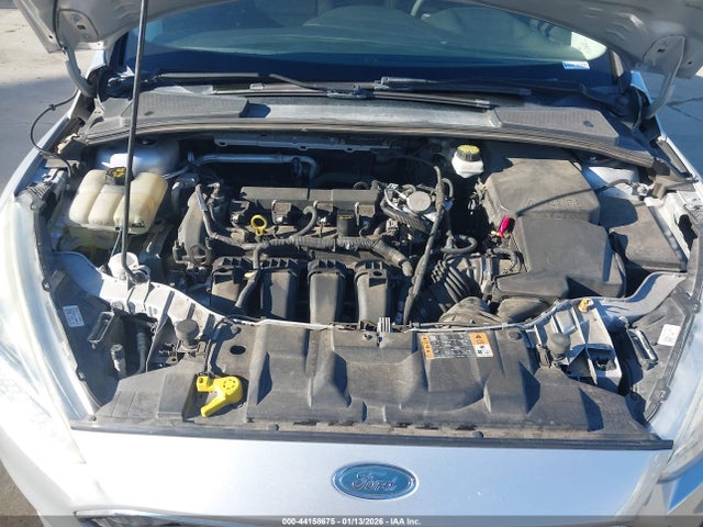 1FADP3F21JL207588 Ford FOCUS SE