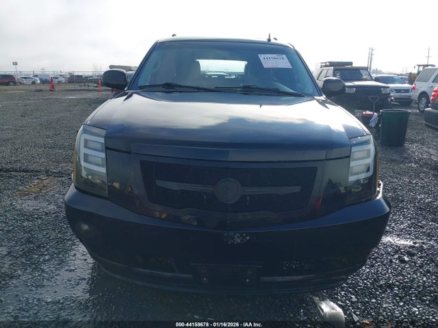 Продаж на аукціоні авто 2013 Cadillac Escalade Esv Luxury, vin: 1GYS4HEF5DR116606, номер лоту: 44158678