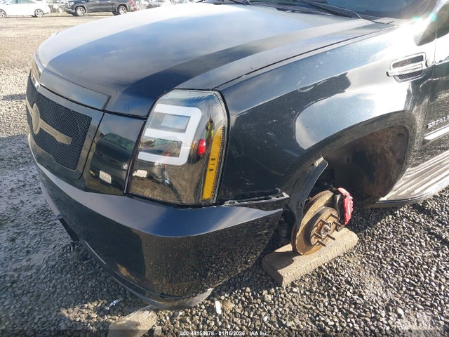 Продаж на аукціоні авто 2013 Cadillac Escalade Esv Luxury, vin: 1GYS4HEF5DR116606, номер лоту: 44158678