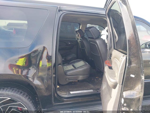 Продаж на аукціоні авто 2013 Cadillac Escalade Esv Luxury, vin: 1GYS4HEF5DR116606, номер лоту: 44158678