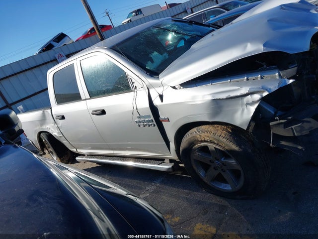 44158767 :رقم المزاد ، 1C6RR6KT9GS298108 vin ، 2016 Ram 1500 Express مزاد بيع