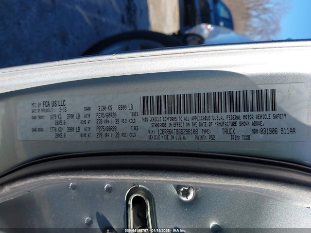 44158767 :رقم المزاد ، 1C6RR6KT9GS298108 vin ، 2016 Ram 1500 Express مزاد بيع