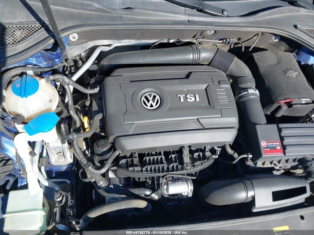 1VWDT7A32HC015102 Volkswagen Passat 1.8t R-line