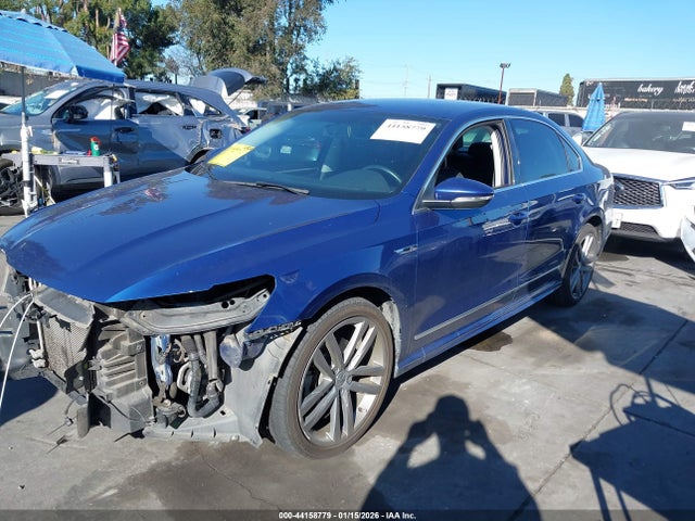 1VWDT7A32HC015102 Volkswagen Passat 1.8t R-line