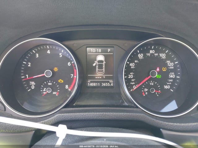 1VWDT7A32HC015102 Volkswagen Passat 1.8t R-line
