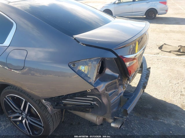 1HGCR2F18HA124250 Honda Accord Sport Se