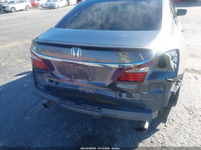 1HGCR2F18HA124250 Honda Accord Sport Se