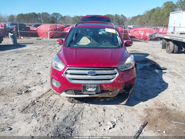 1FMCU9J94HUE25210 Ford Escape Titanium