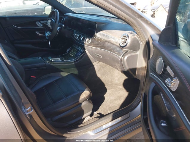 2022 MERCEDES-BENZ AMG E 53 W1KZF6BB3NB056135 Photo 4