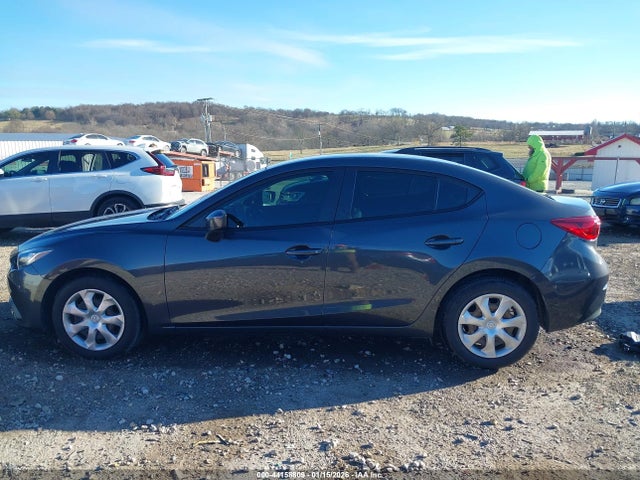 3MZBM1U75FM222272 Mazda Mazda3 I Sport