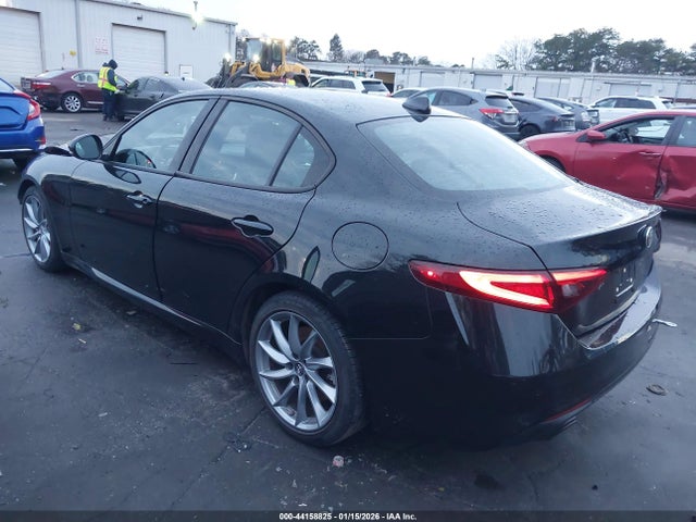 2023 ALFA ROMEO GIULIA ZARFAMAN1P7668325 Photo 2