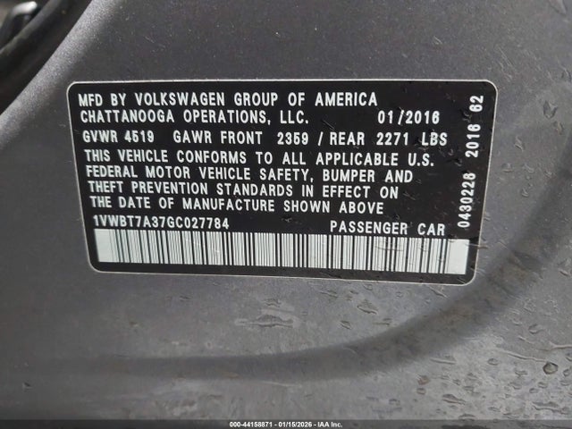 1VWBT7A37GC027784 Volkswagen Passat 1.8t Se
