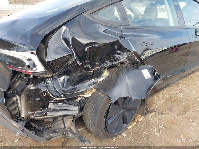 2025 TESLA MODEL 3 5YJ3E1EA2SF937796 Photo 5