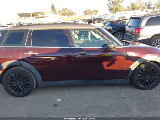 Mini Clubman Cooper S 2017 WMWLN9C35H2E50171 Image 14