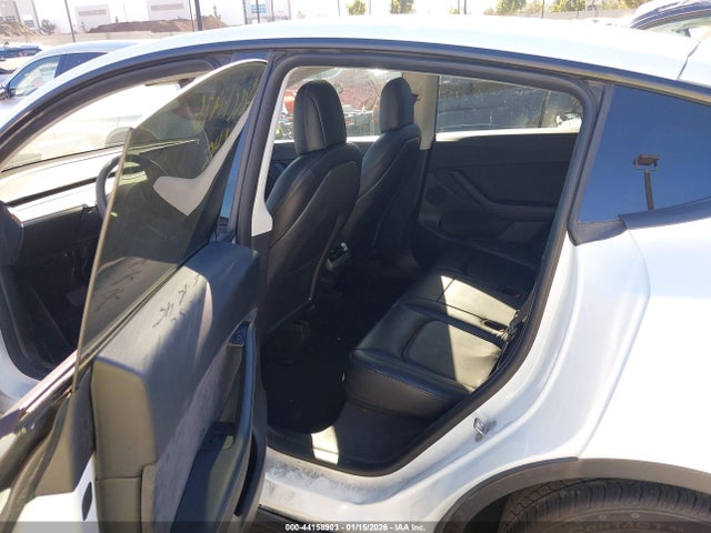 2021 TESLA MODEL Y 5YJYGDEE3MF240709 Photo 7