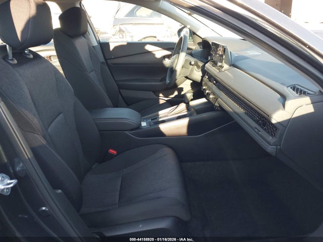 1HGCY1F2XPA043125 Honda ACCORD LX