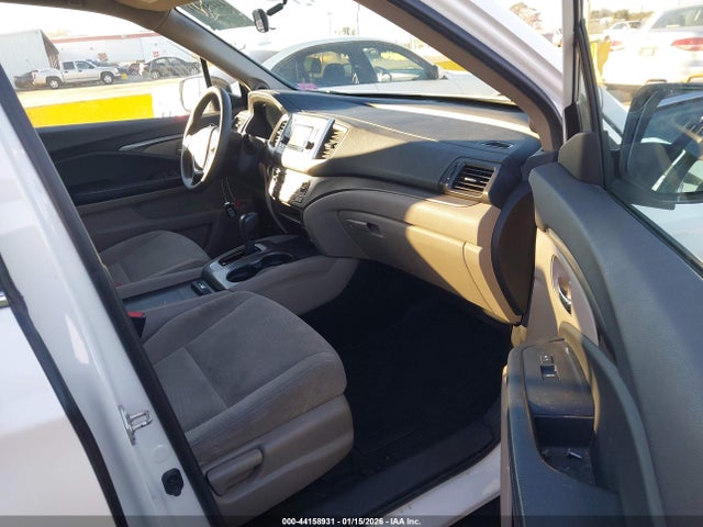 5FNYF5H16GB031017 Honda PILOT LX