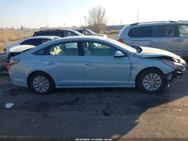 KMHE24L17GA008558 Hyundai Sonata Hybrid Se
