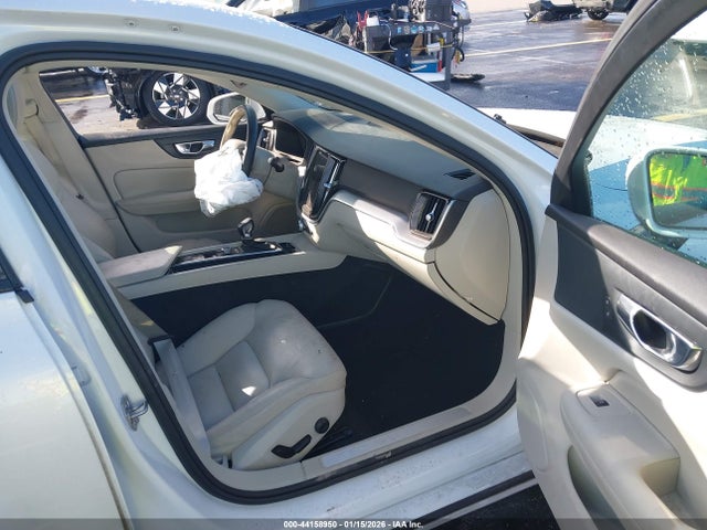 2020 VOLVO S60 7JR102FK3LG036741 Photo 4