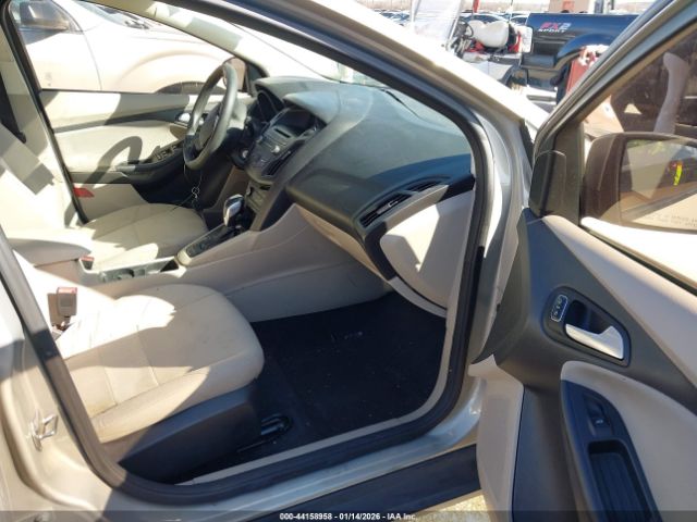 2015 FORD FOCUS 1FADP3F24FL378469 Photo 4