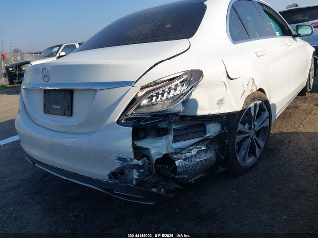 Mercedes-Benz C 300 2015 55SWF4JB7FU071088 Image 18