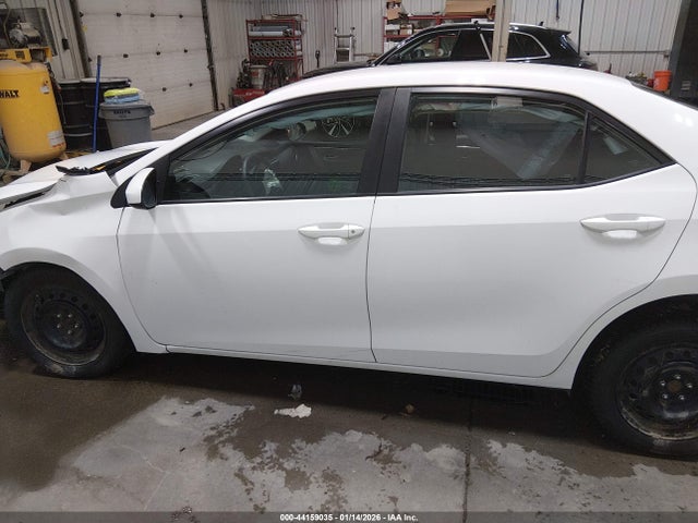 Toyota COROLLA LE 2018 2T1BURHE5JC070926 Image 15