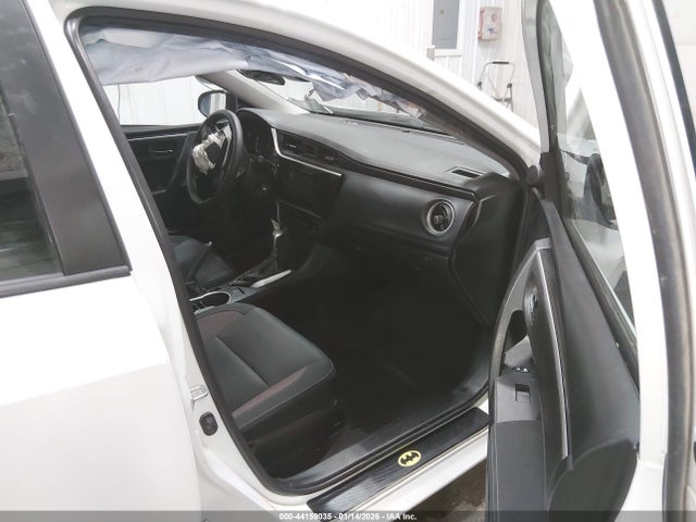 Toyota COROLLA LE 2018 2T1BURHE5JC070926 Image 5