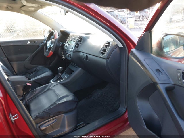 2012 VOLKSWAGEN TIGUAN WVGBV7AX2CW005308 Photo 4