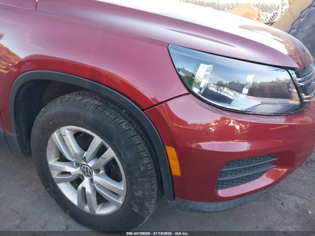 2012 VOLKSWAGEN TIGUAN WVGBV7AX2CW005308 Photo 5