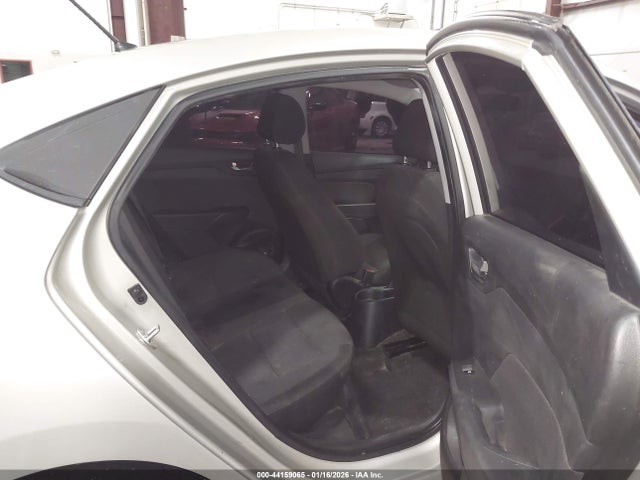 Hyundai ACCENT SE 2019 3KPC24A30KE080207 Image 8