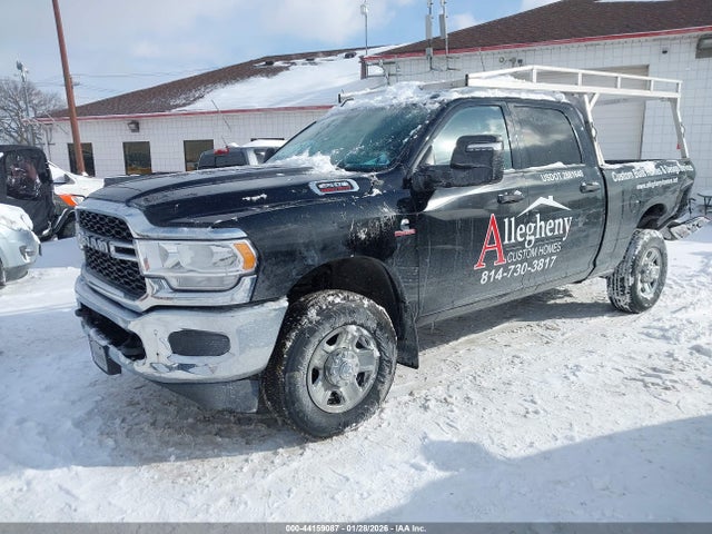 3C6UR5CL1RG327663 RAM 2500 Tradesman 4x4 6&#039;4 Box
