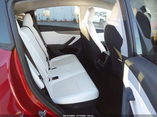 7SAYGDED4TF414036 Tesla Model Y Premium Rear-wheel Drive/standard Rear-wheel Drive