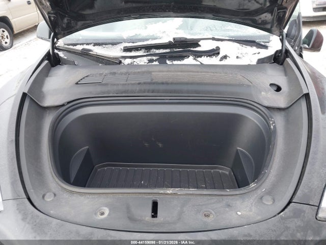 2021 Tesla Model Y Long Range Dual Motor All-wheel Drive მანქანა იყიდება აუქციონზე, vin: 5YJYGDEE3MF116245, აუქციონის ნომერი: 44159098